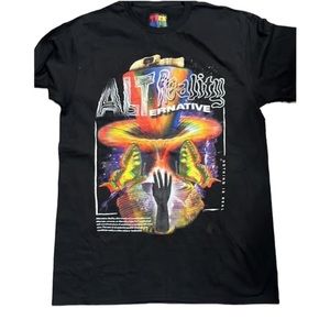 Teen Hearts Alternative Reality Black & Multicolor/Print Med Tee